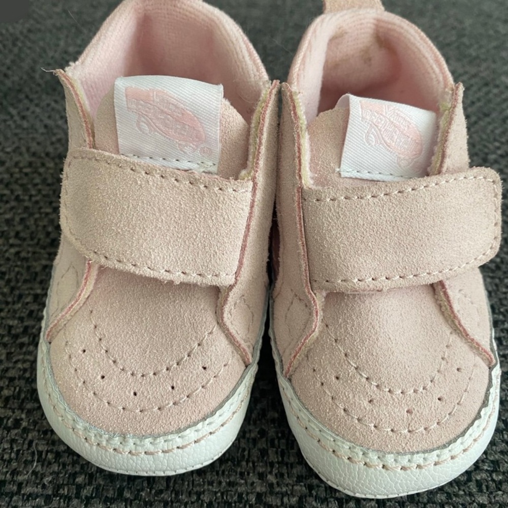 Vans Baby Walker Shoes in Pink and White